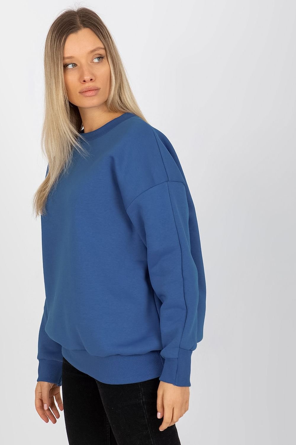 Sweatshirt model 191758