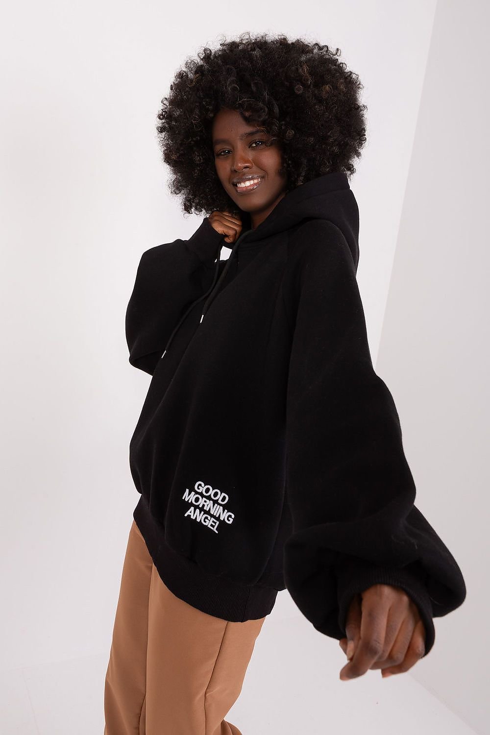 Sweatshirt model 191817