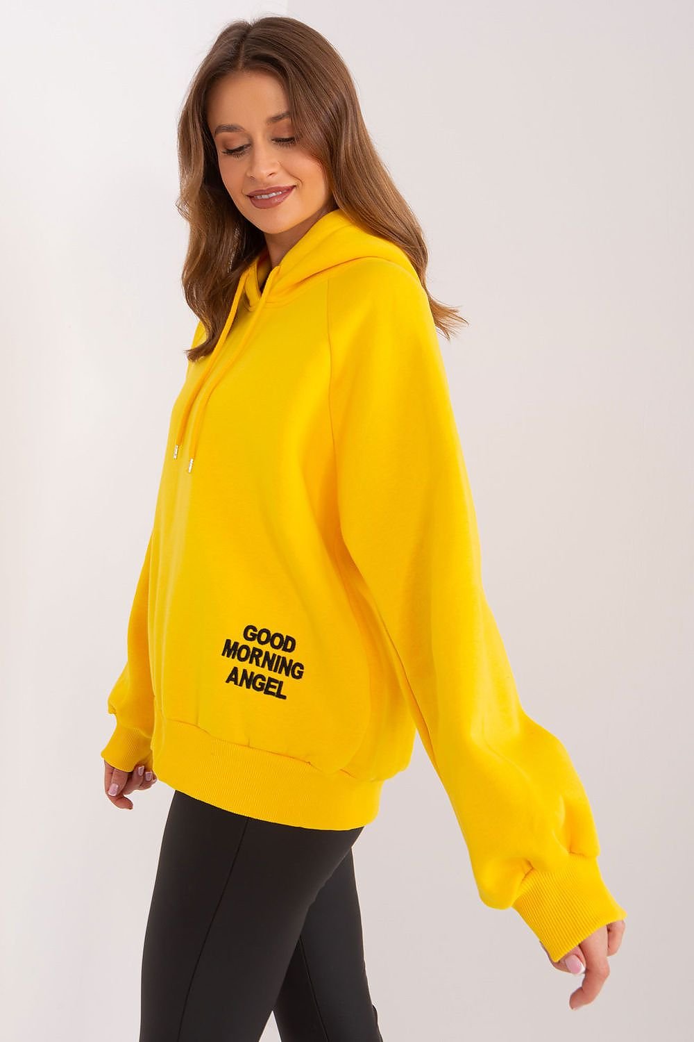 Sweatshirt model 191817