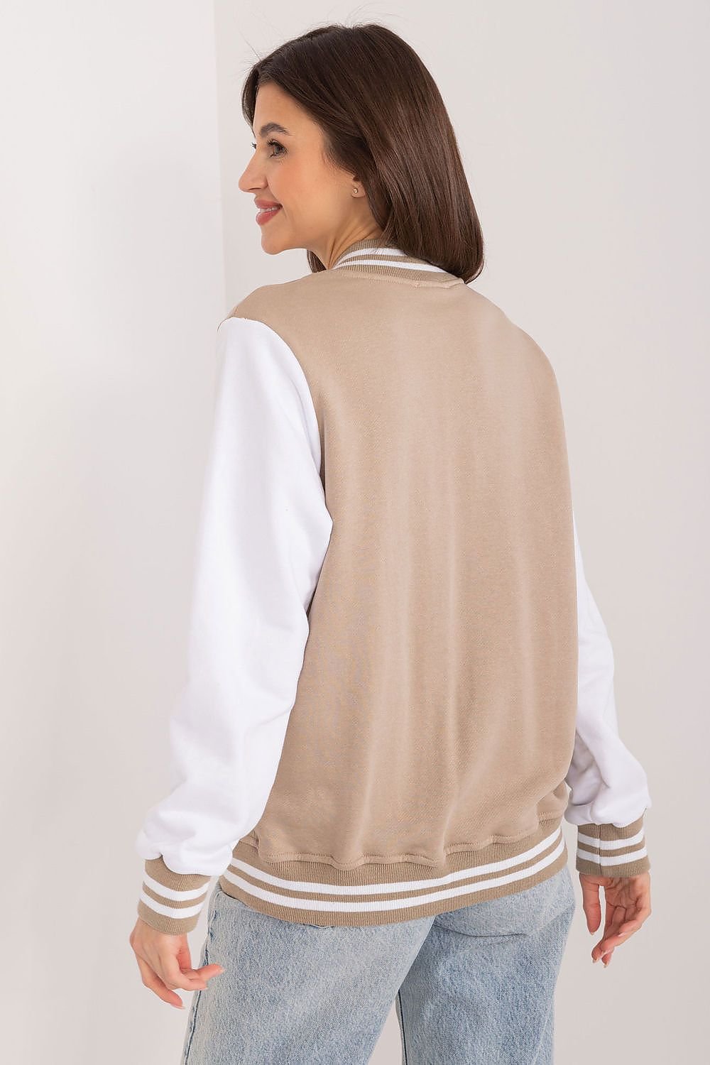 Sweatshirt model 192372