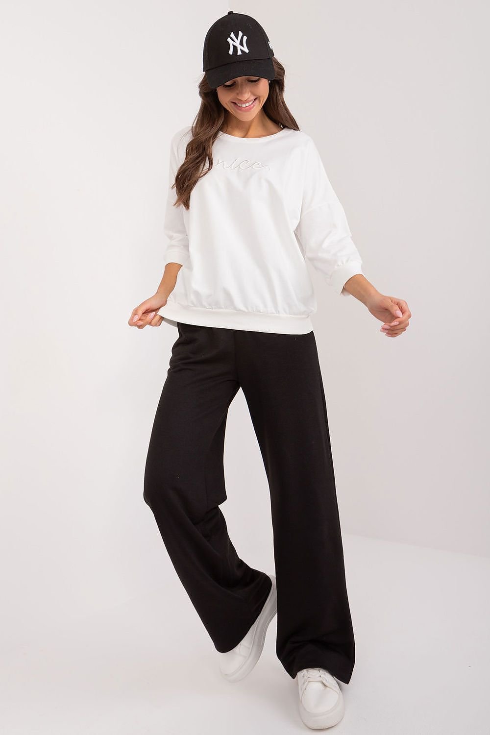 Sweatshirt model 197453