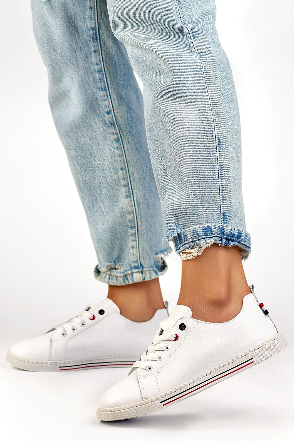 Baskets model 200885