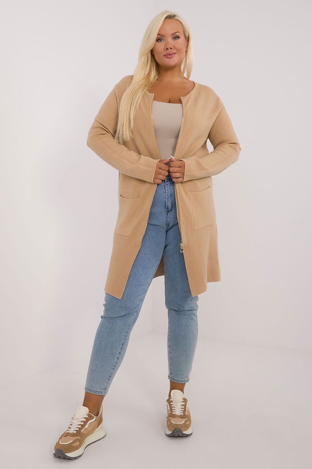Chandail plus size model 201384