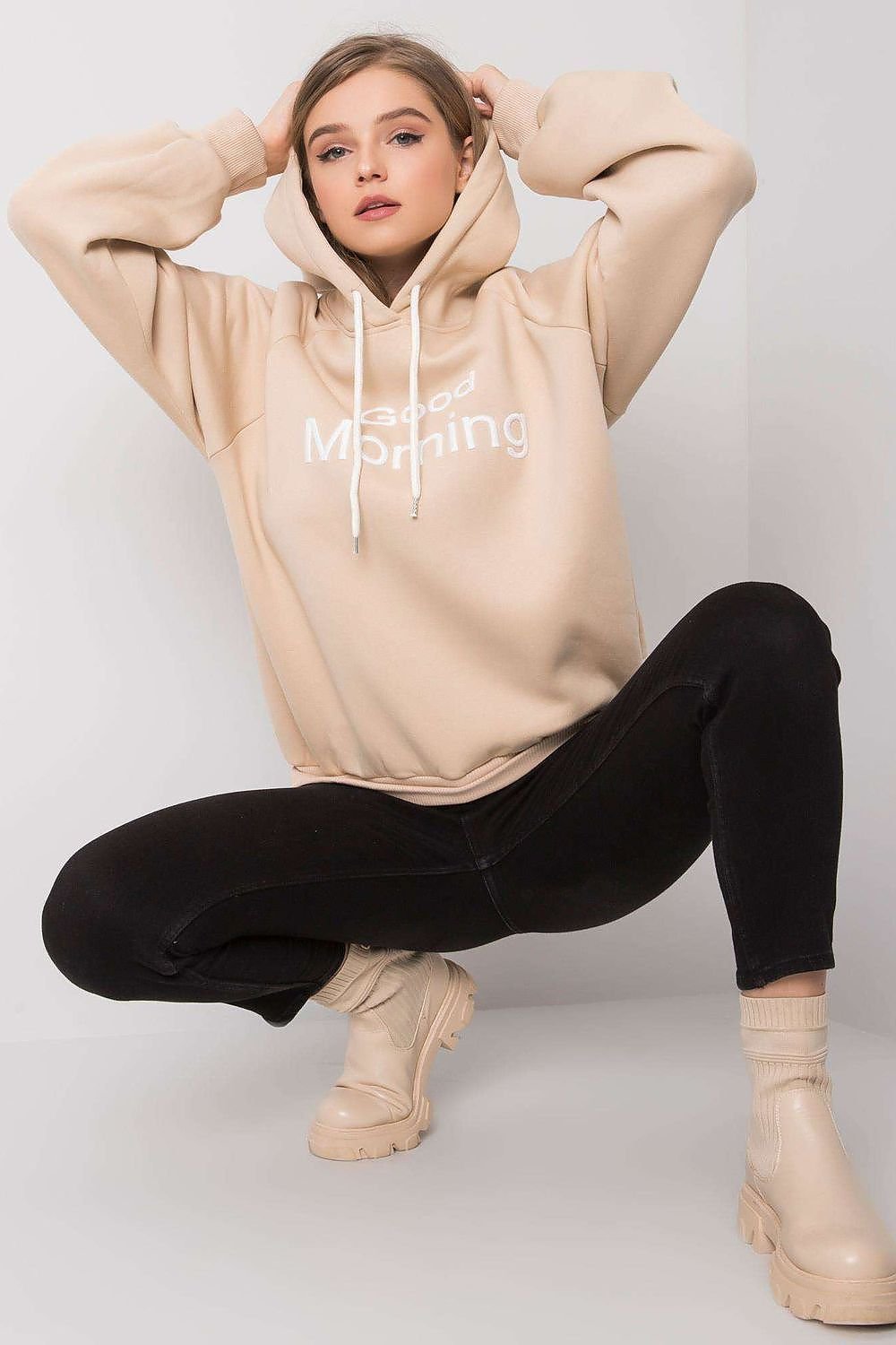 Sweatshirt model 163451