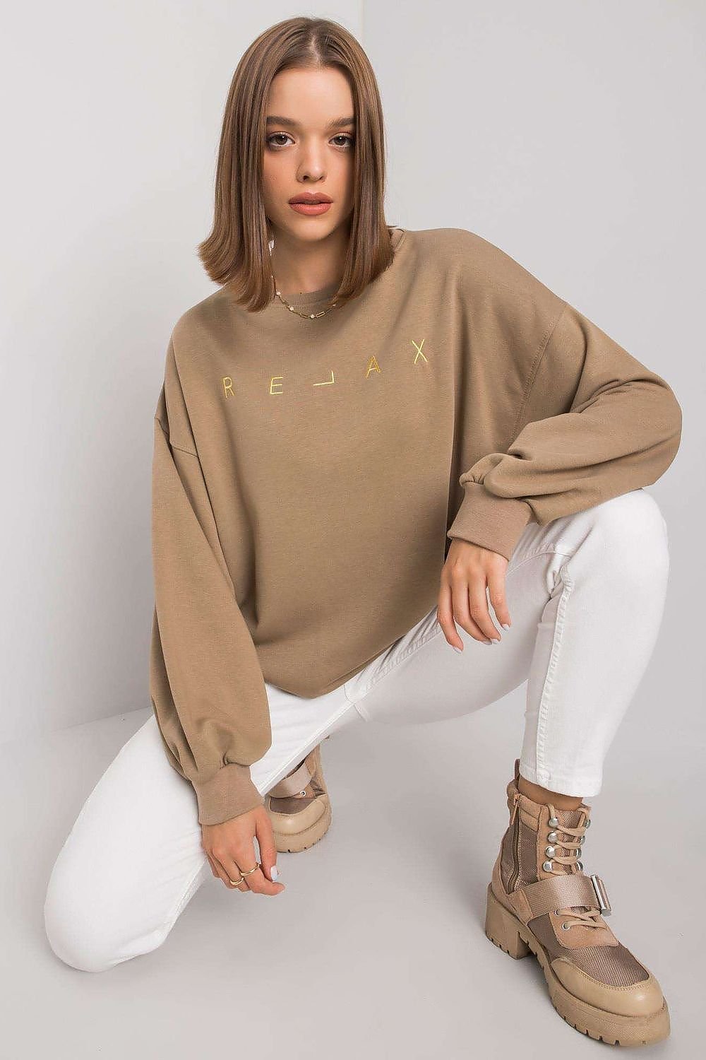 Sweatshirt model 160840