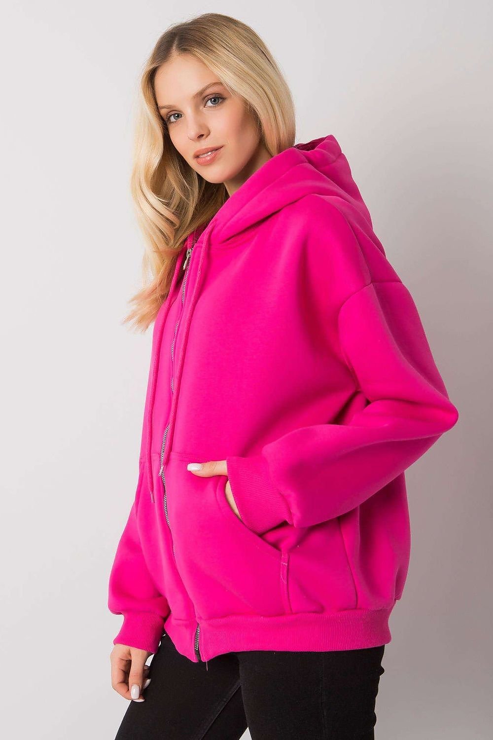 Sweatshirt model 161923