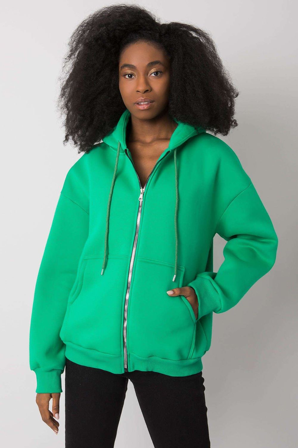 Sweatshirt model 161923