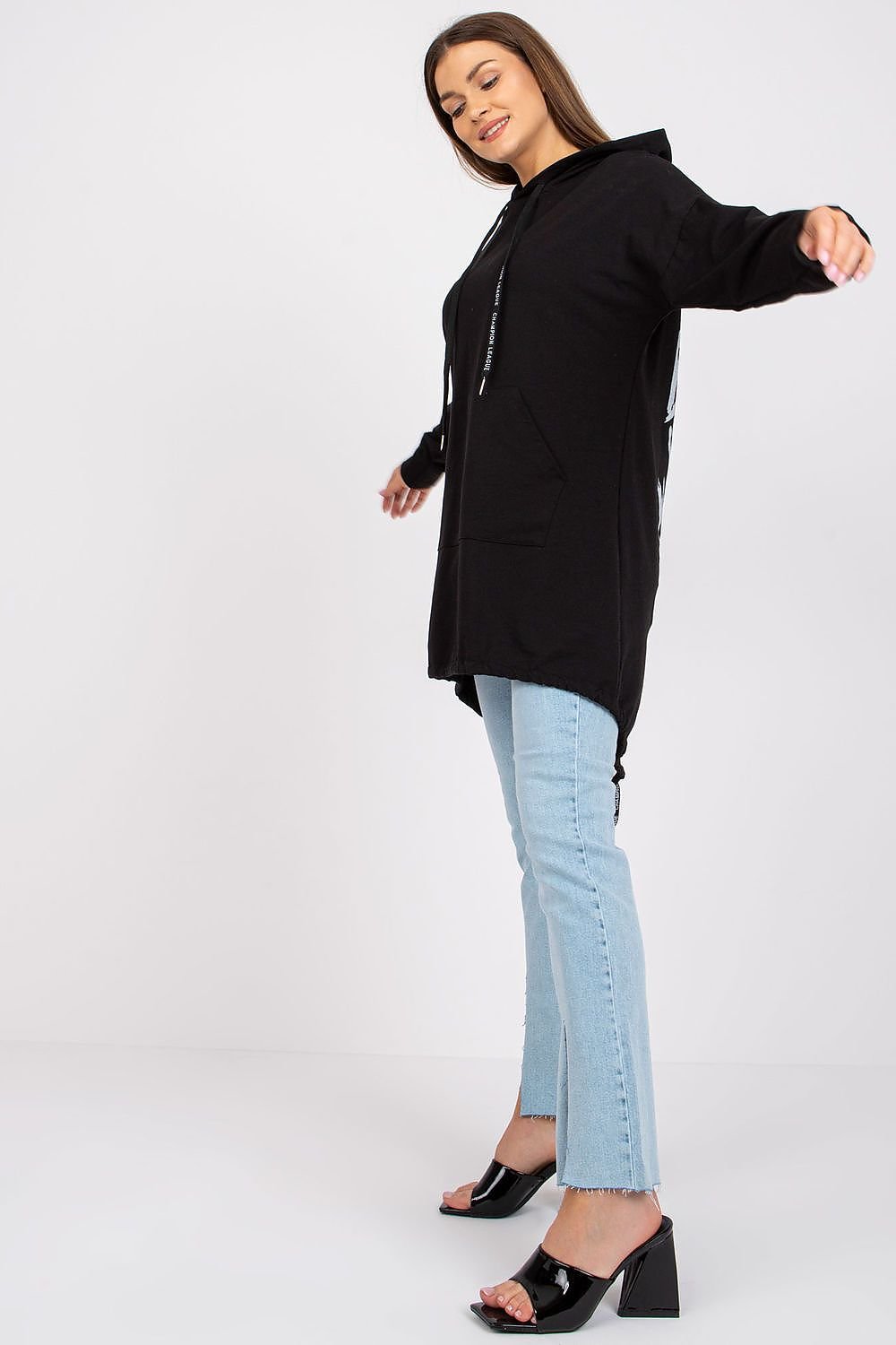 Sweatshirt model 162567