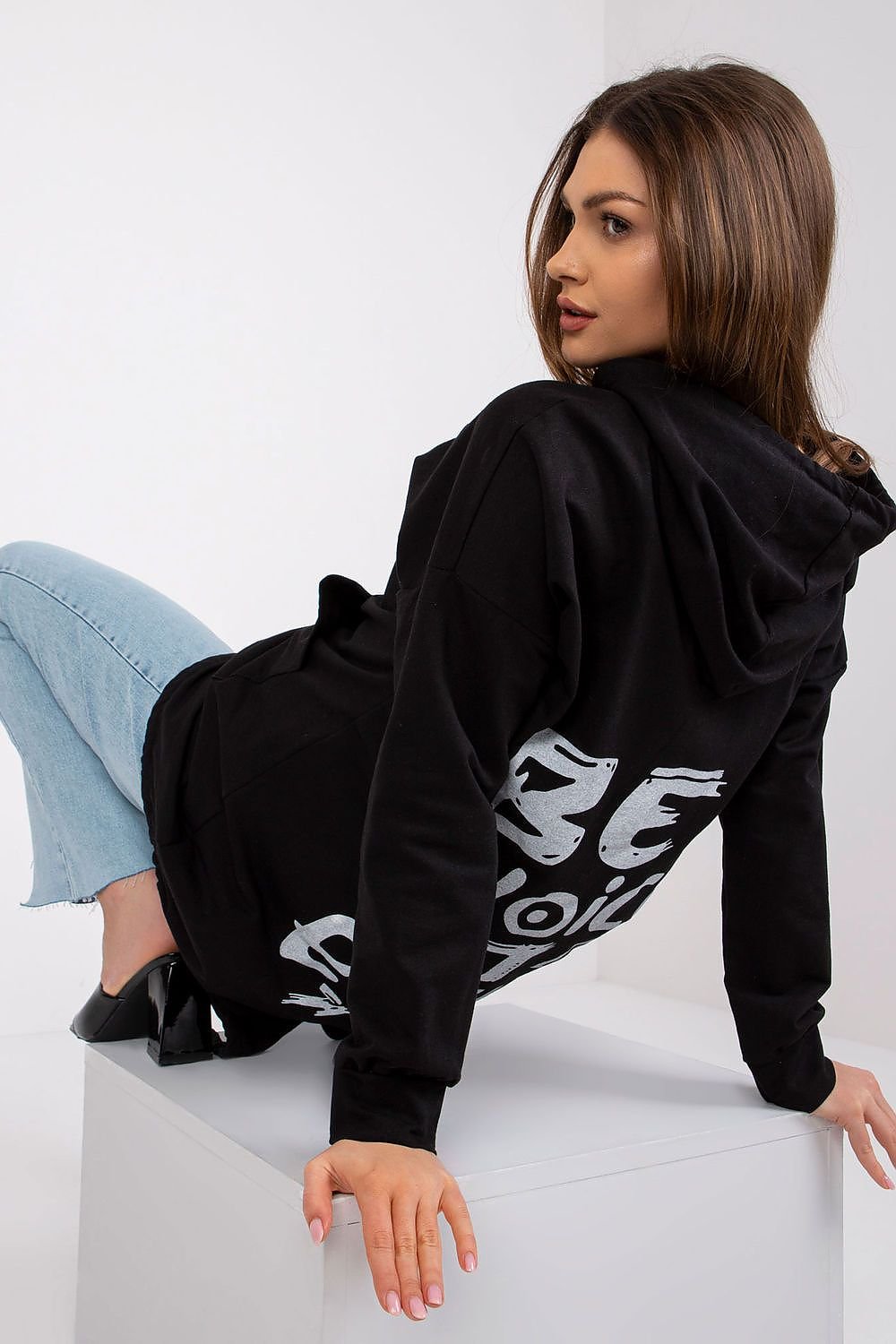 Sweatshirt model 162567