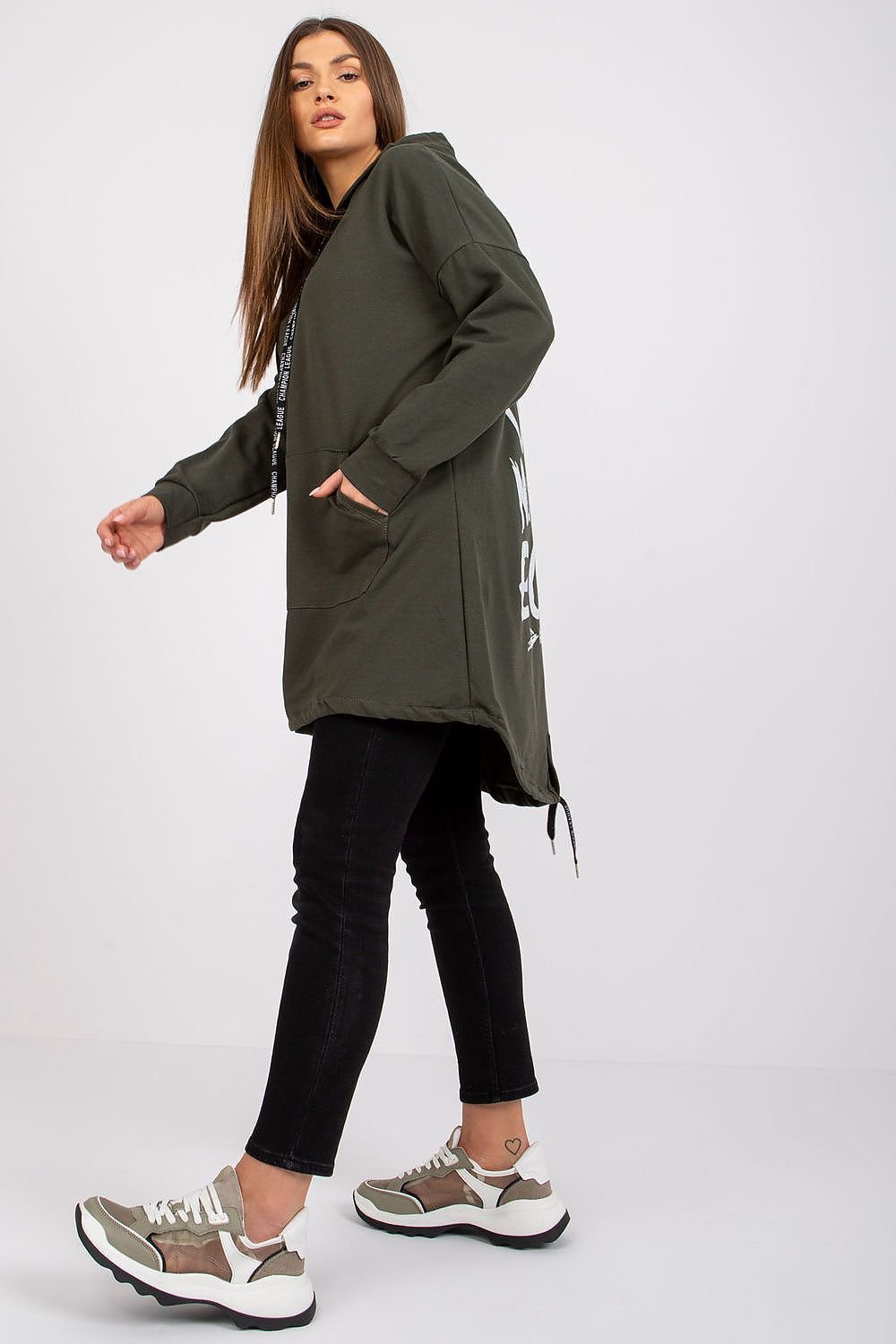Sweatshirt model 162567
