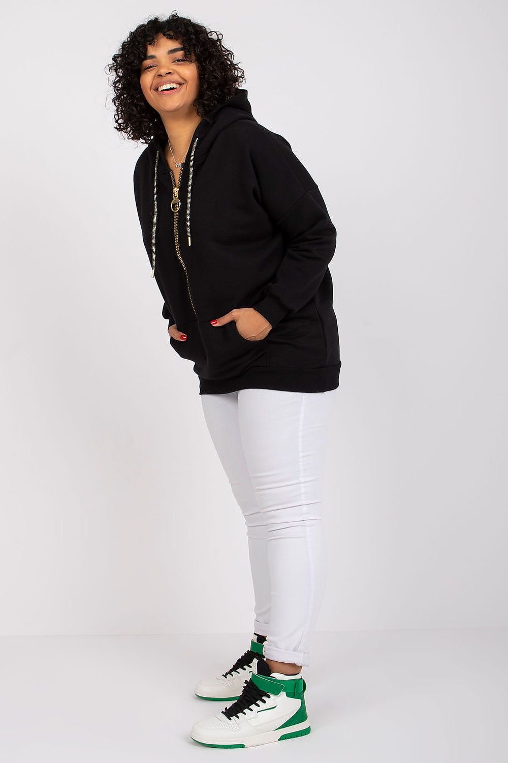 Sweatshirt model 163020