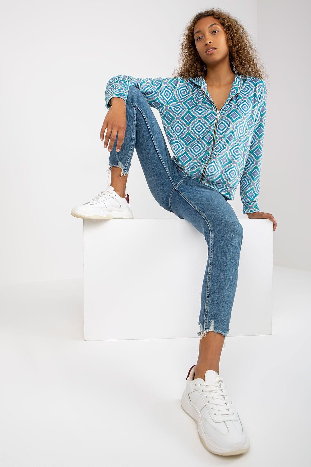 Sweatshirt model 168869