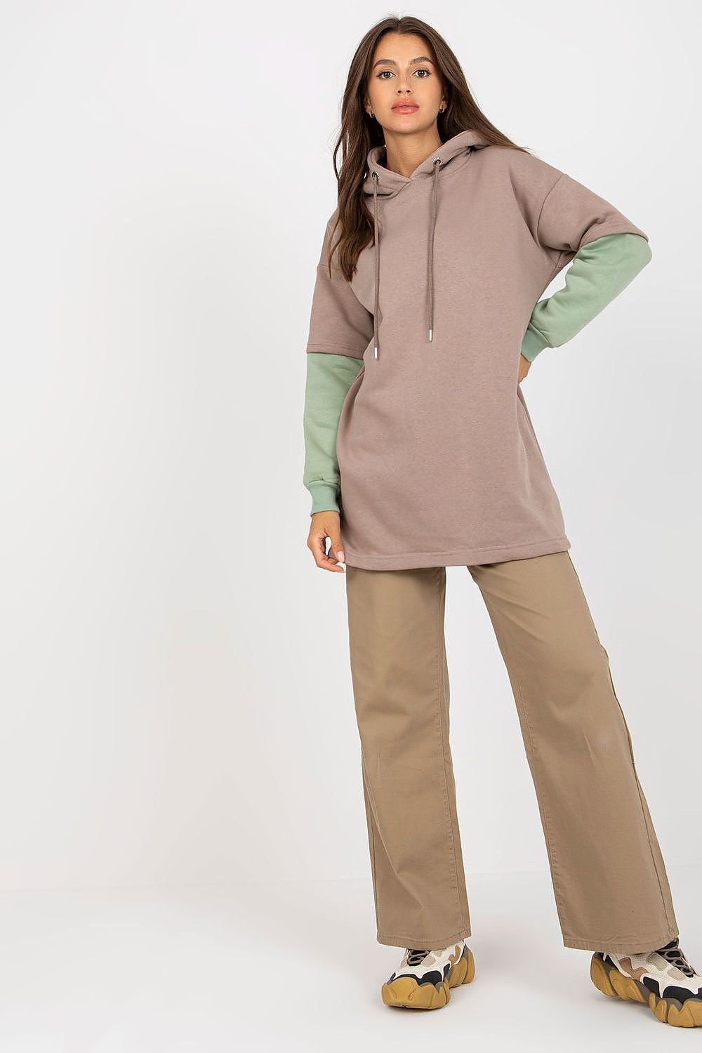 Sweatshirt model 170377