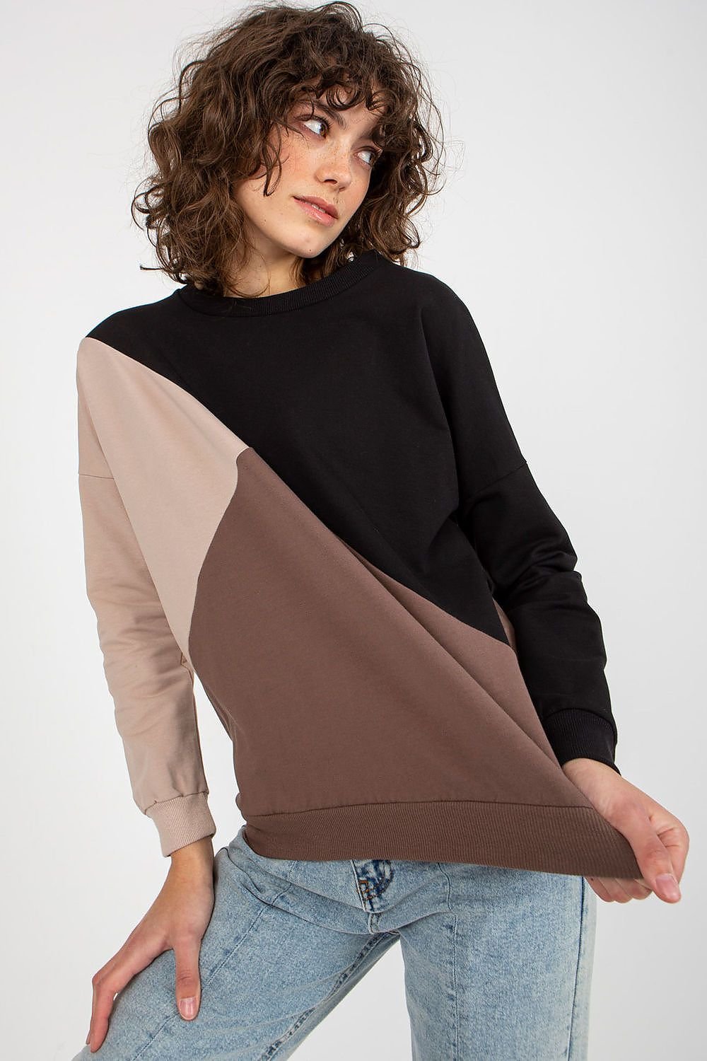 Sweatshirt model 175194