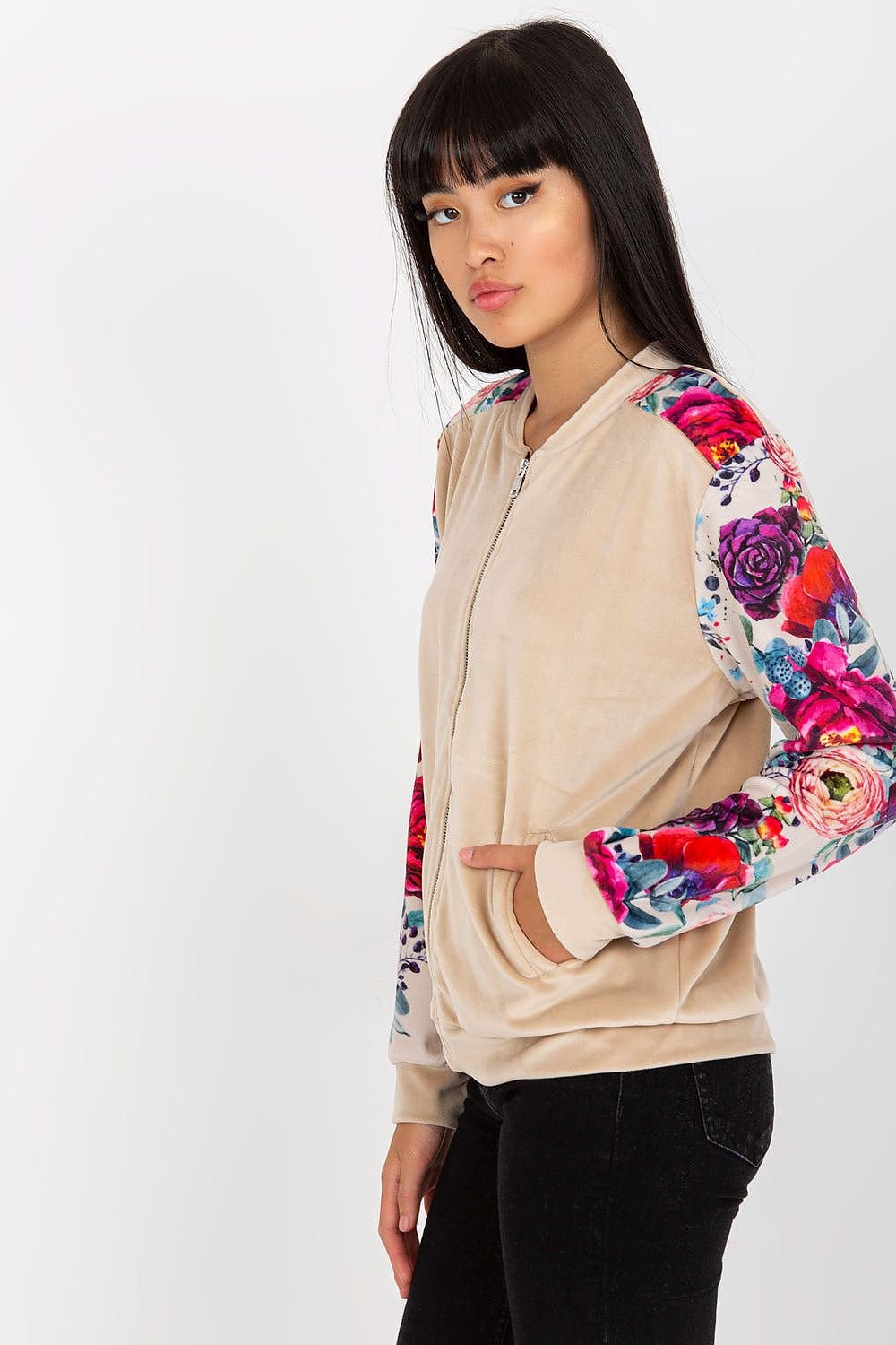 Sweatshirt model 175425