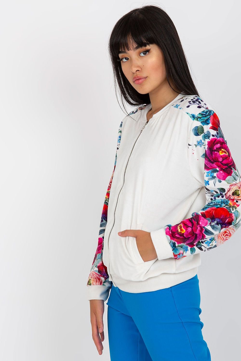 Sweatshirt model 175425