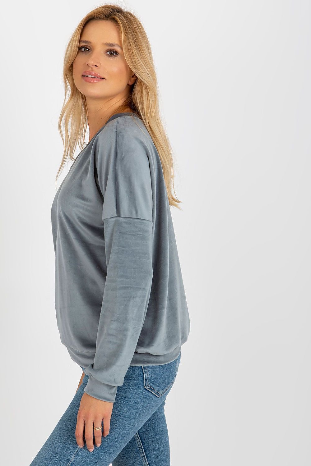 Sweatshirt model 185958
