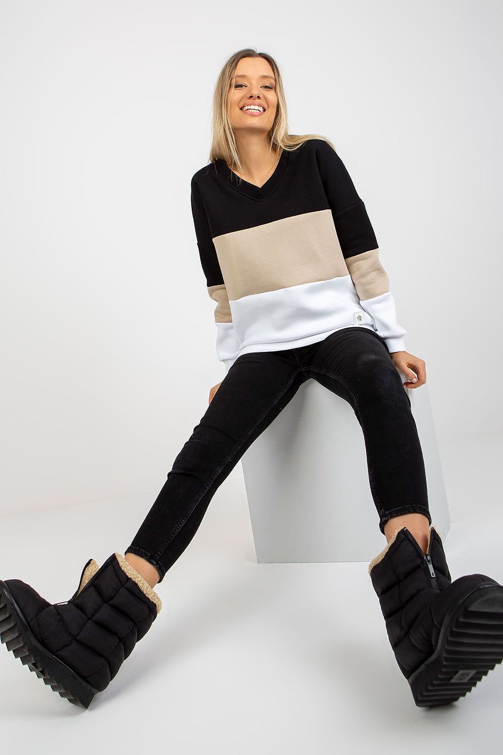 Sweatshirt model 185964