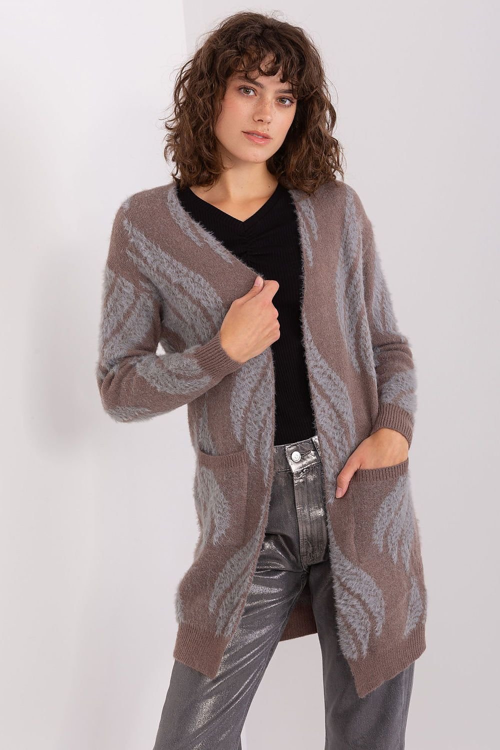 Cardigan model 188288