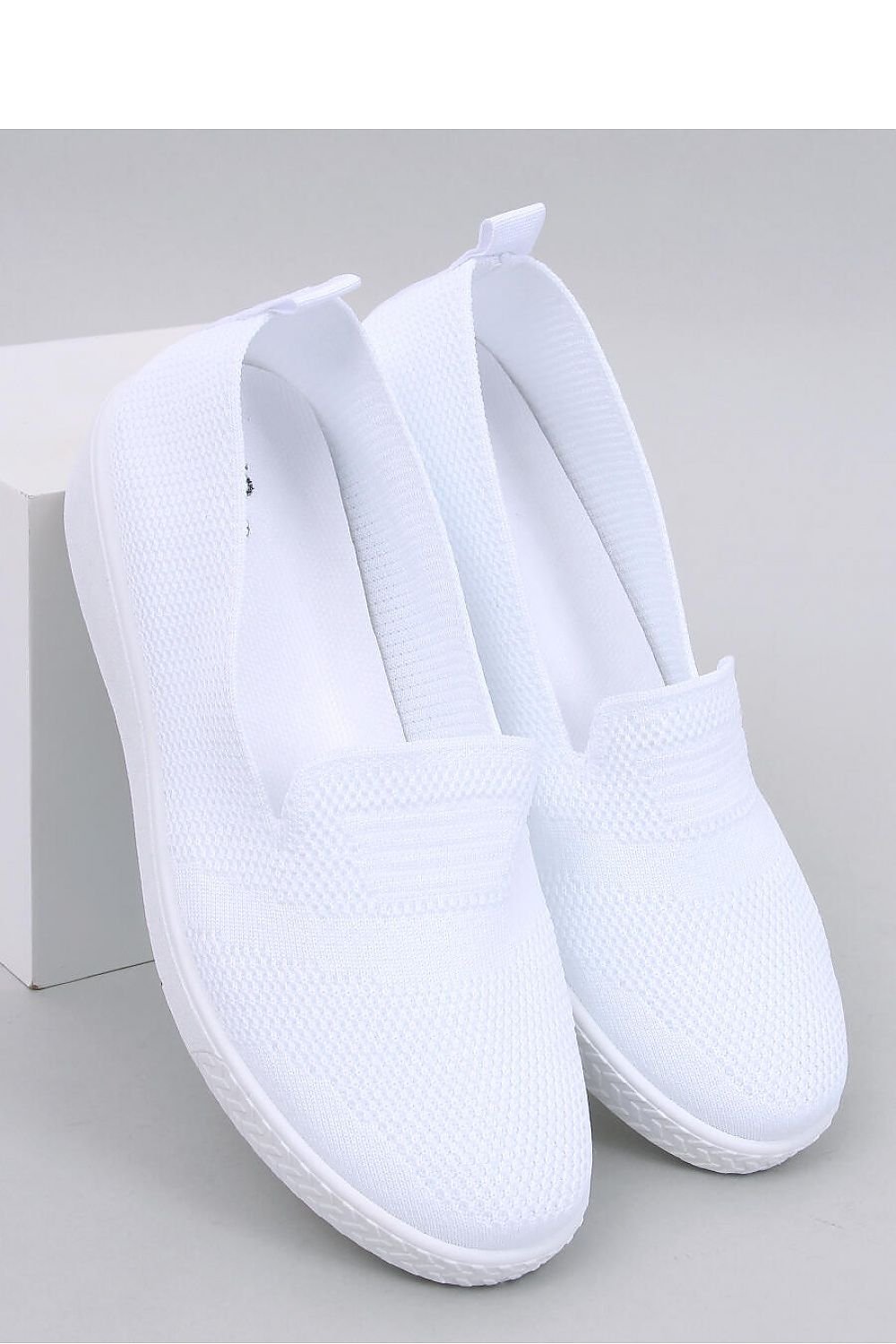 Slip-on model 195146