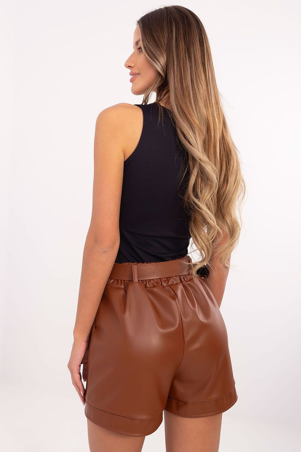 Shorts model 203943