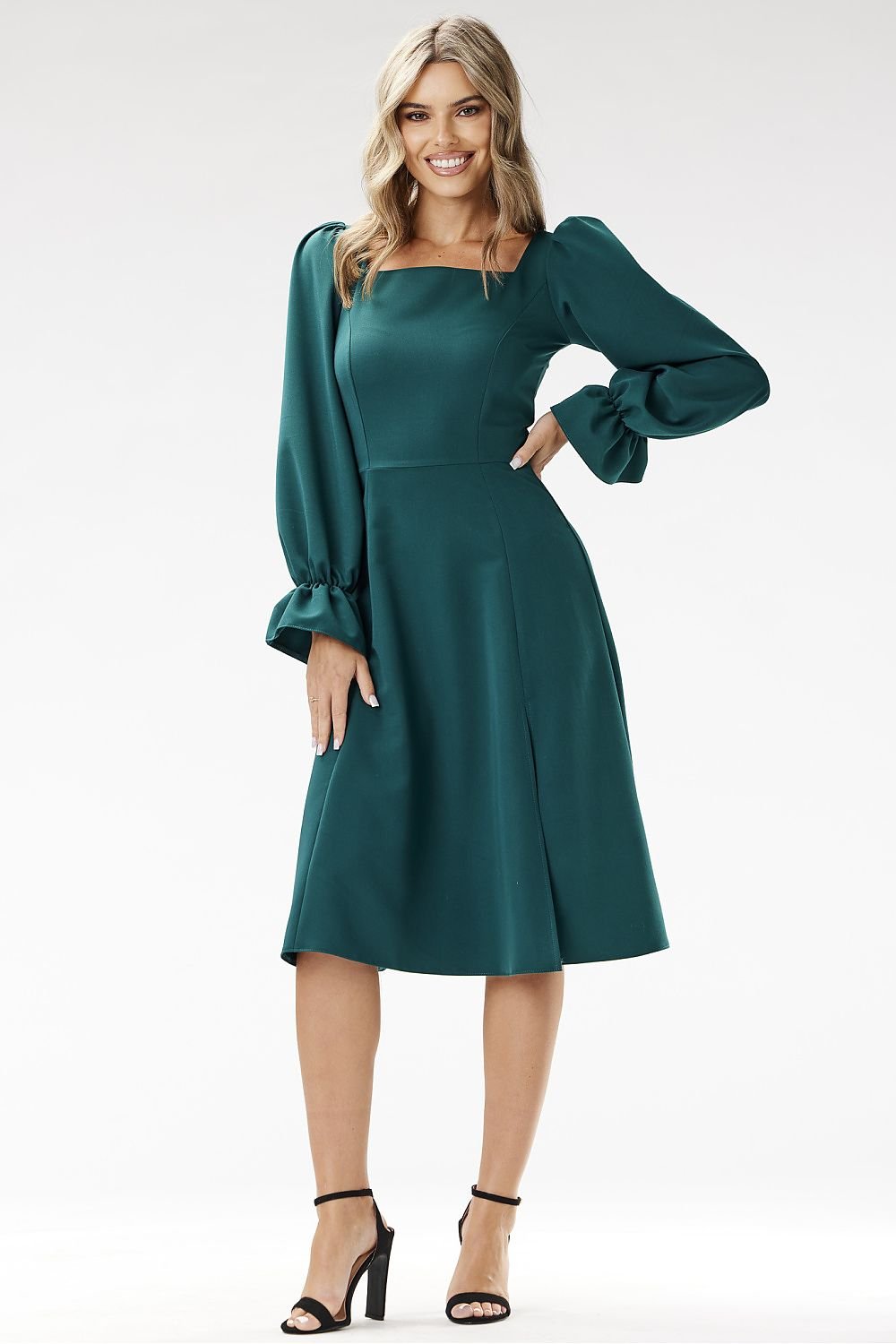 Robe de cocktail model 204269