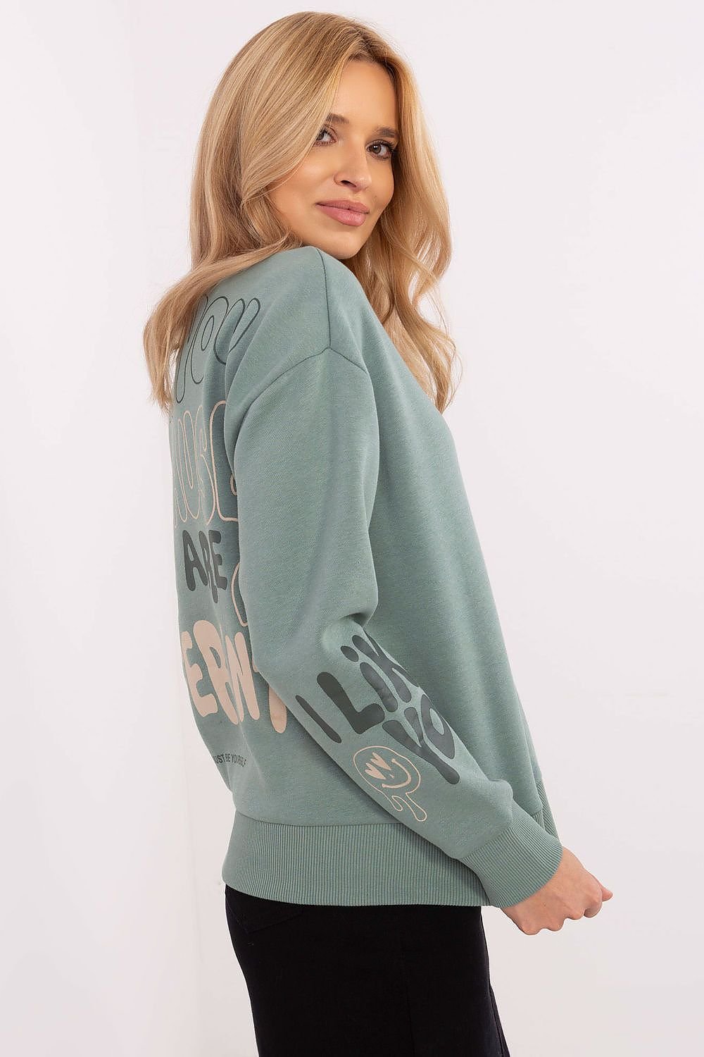 Sweatshirt model 205938