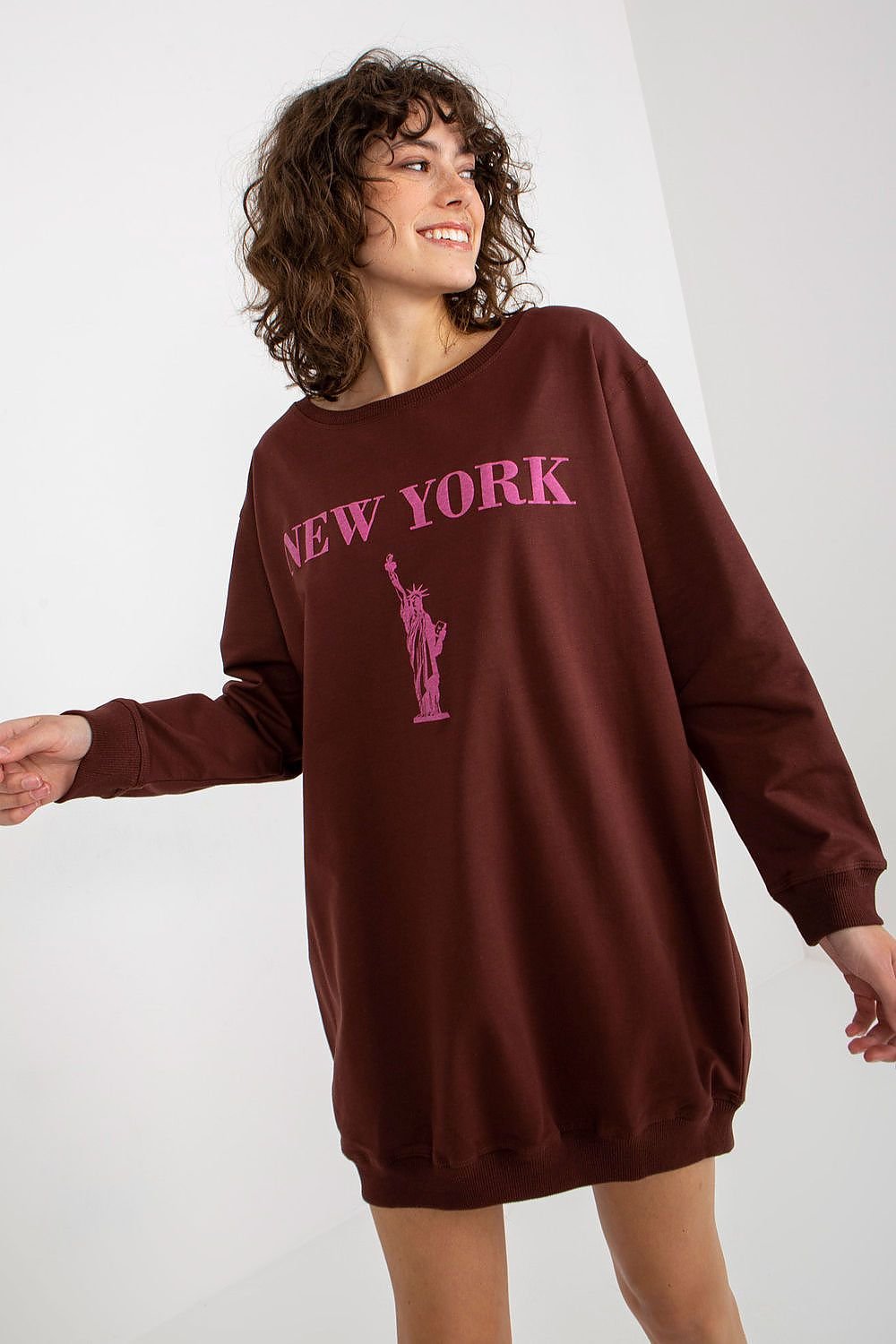 Sweatshirt model 206024