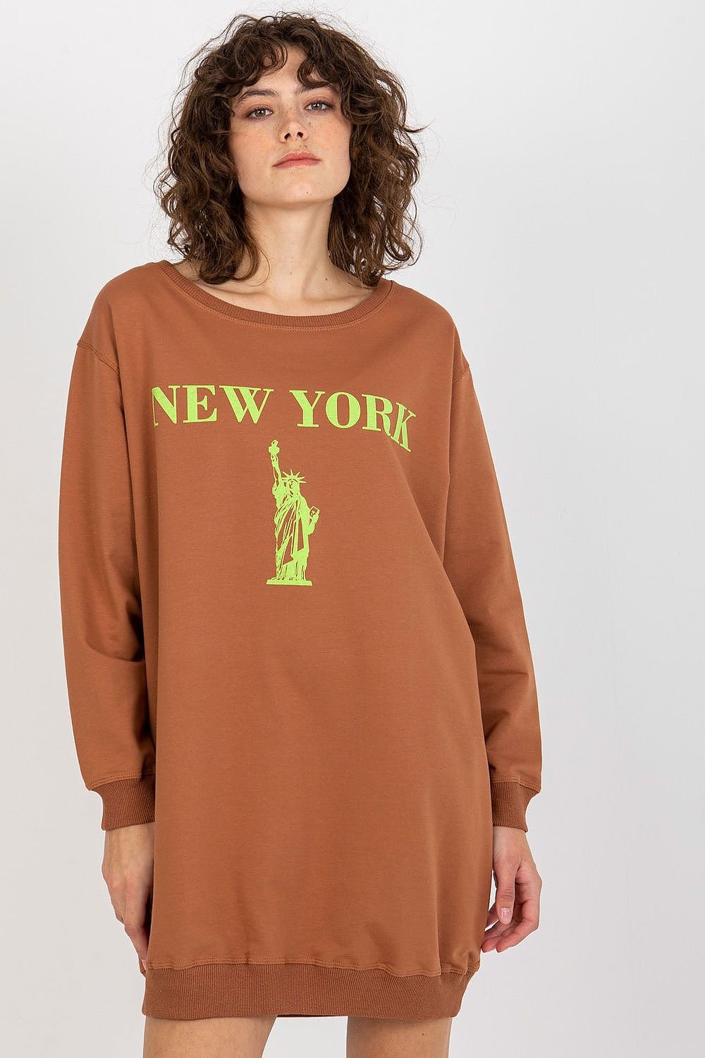 Sweatshirt model 206024