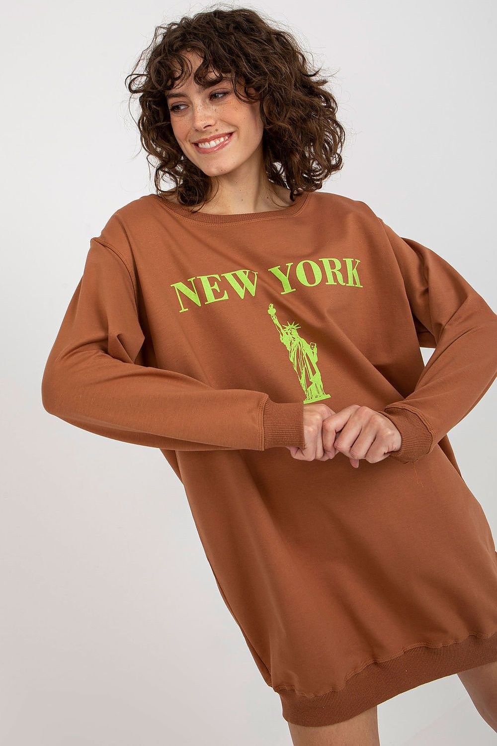 Sweatshirt model 206024