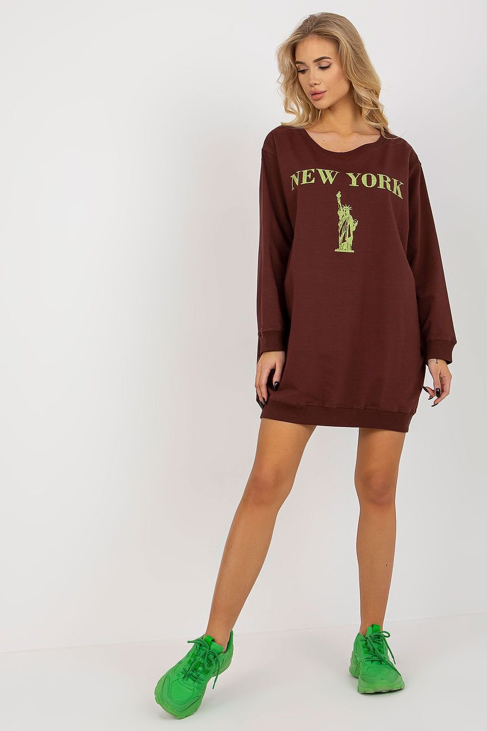 Sweatshirt model 206024