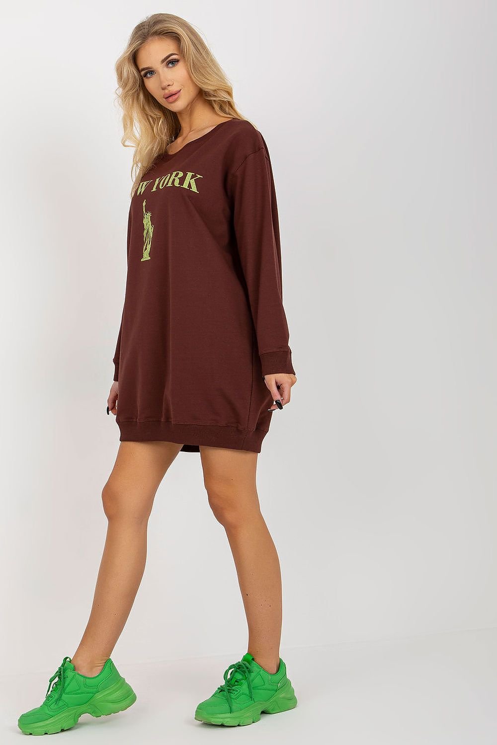 Sweatshirt model 206024