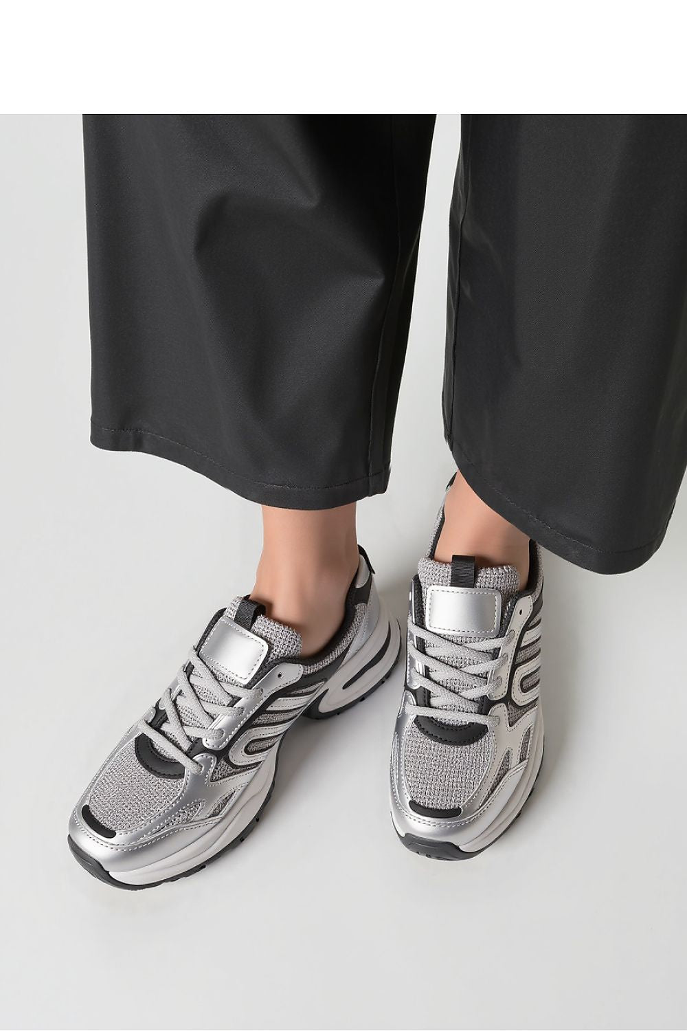  Chaussures de sport model 210209 Inello 