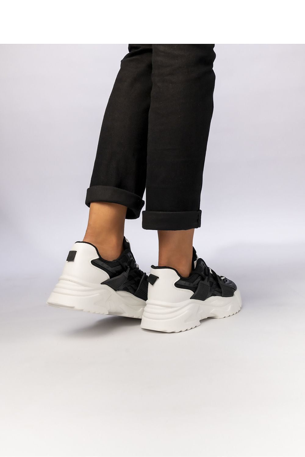 Chaussures de sport model 210378 Inello 