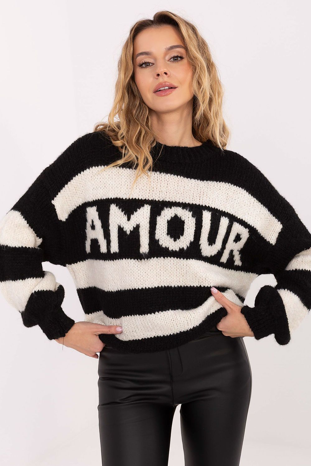  Chandail model 221066 Italy Moda 