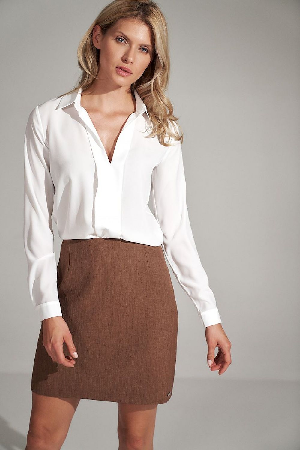 Jupe courte model 150905