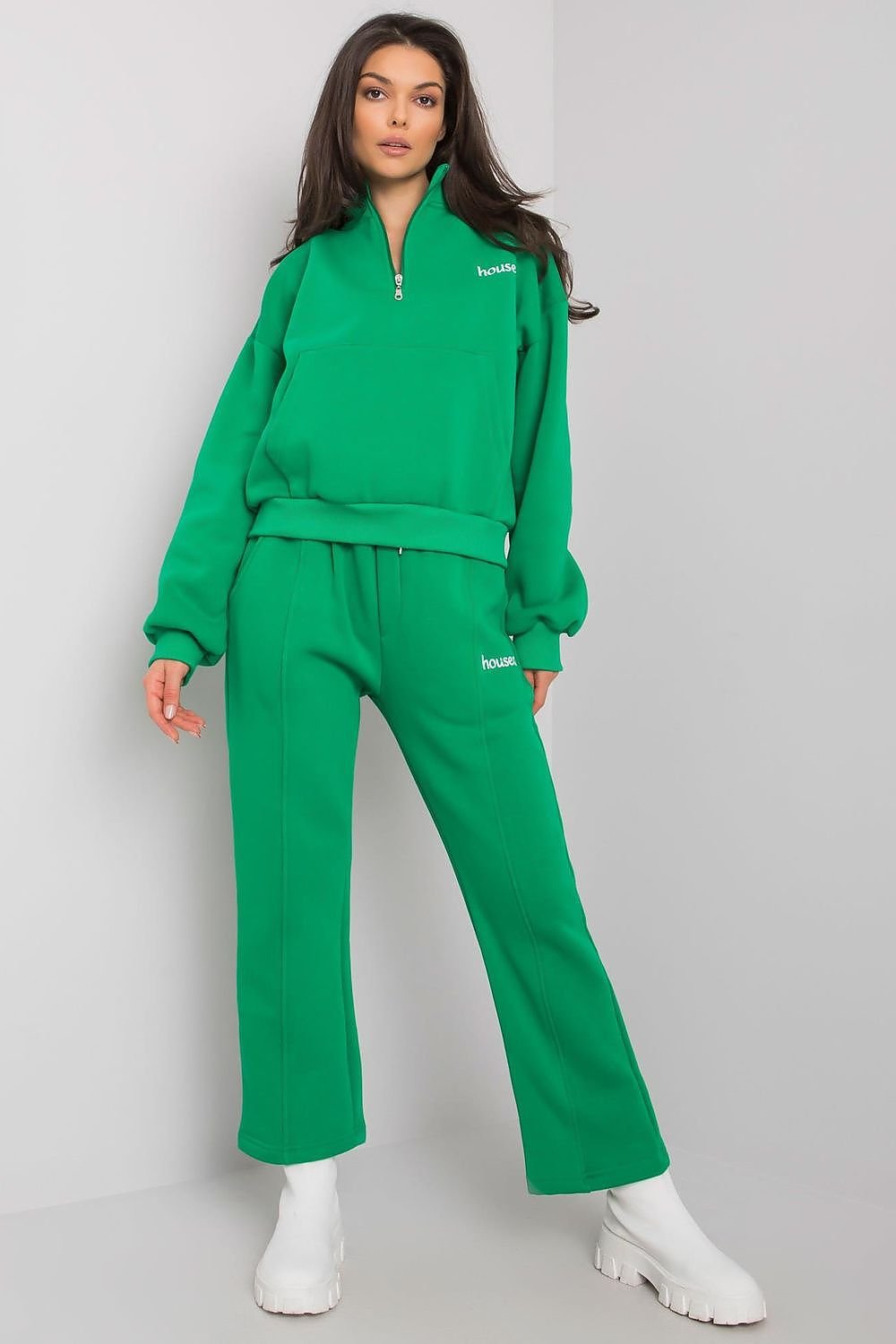L`ensemble model 160790