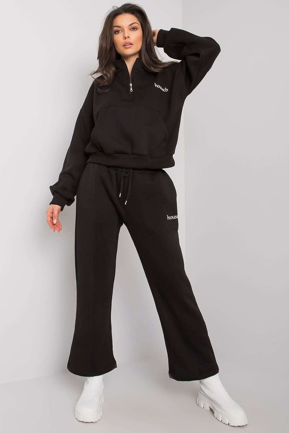 L`ensemble model 160790