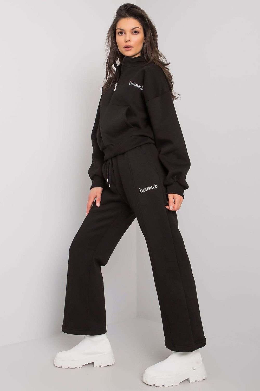 L`ensemble model 160790