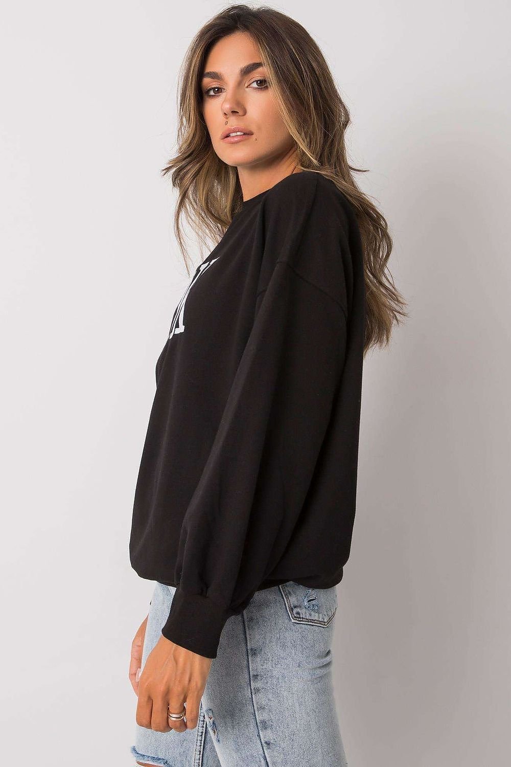 Sweatshirt model 160846