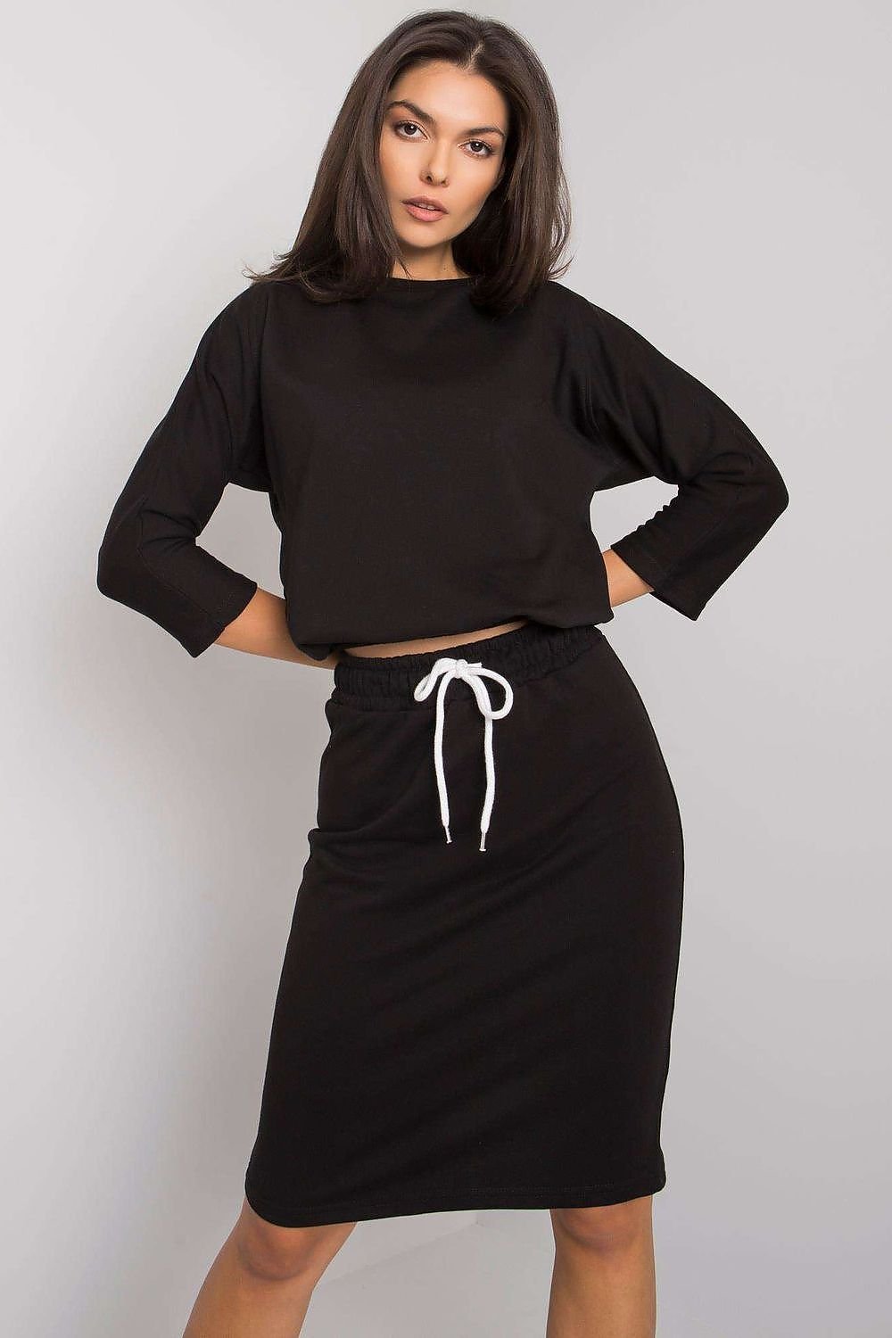 L`ensemble model 164779