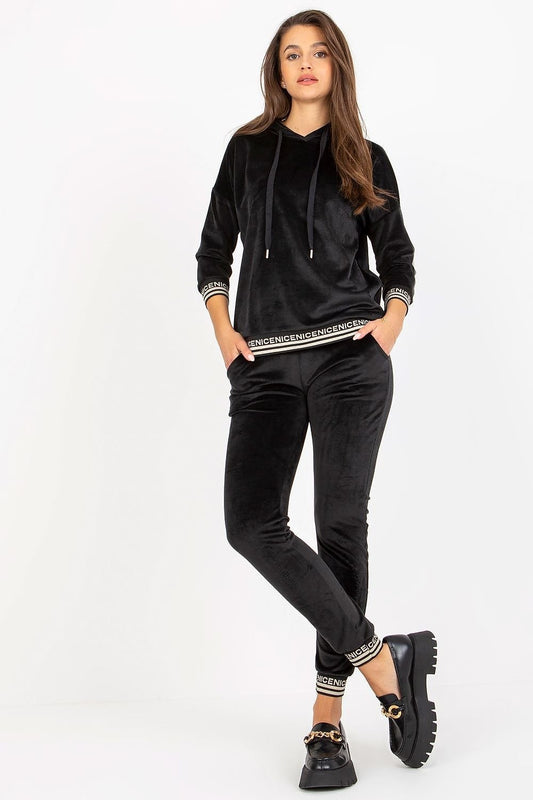 L`ensemble model 177090
