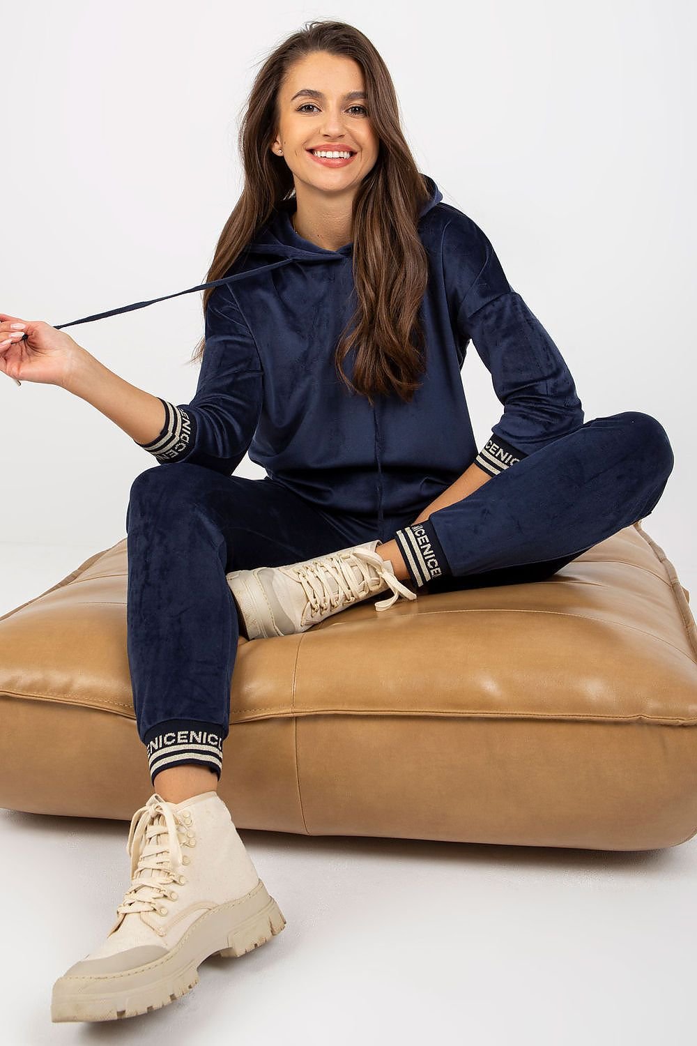 L`ensemble model 177090