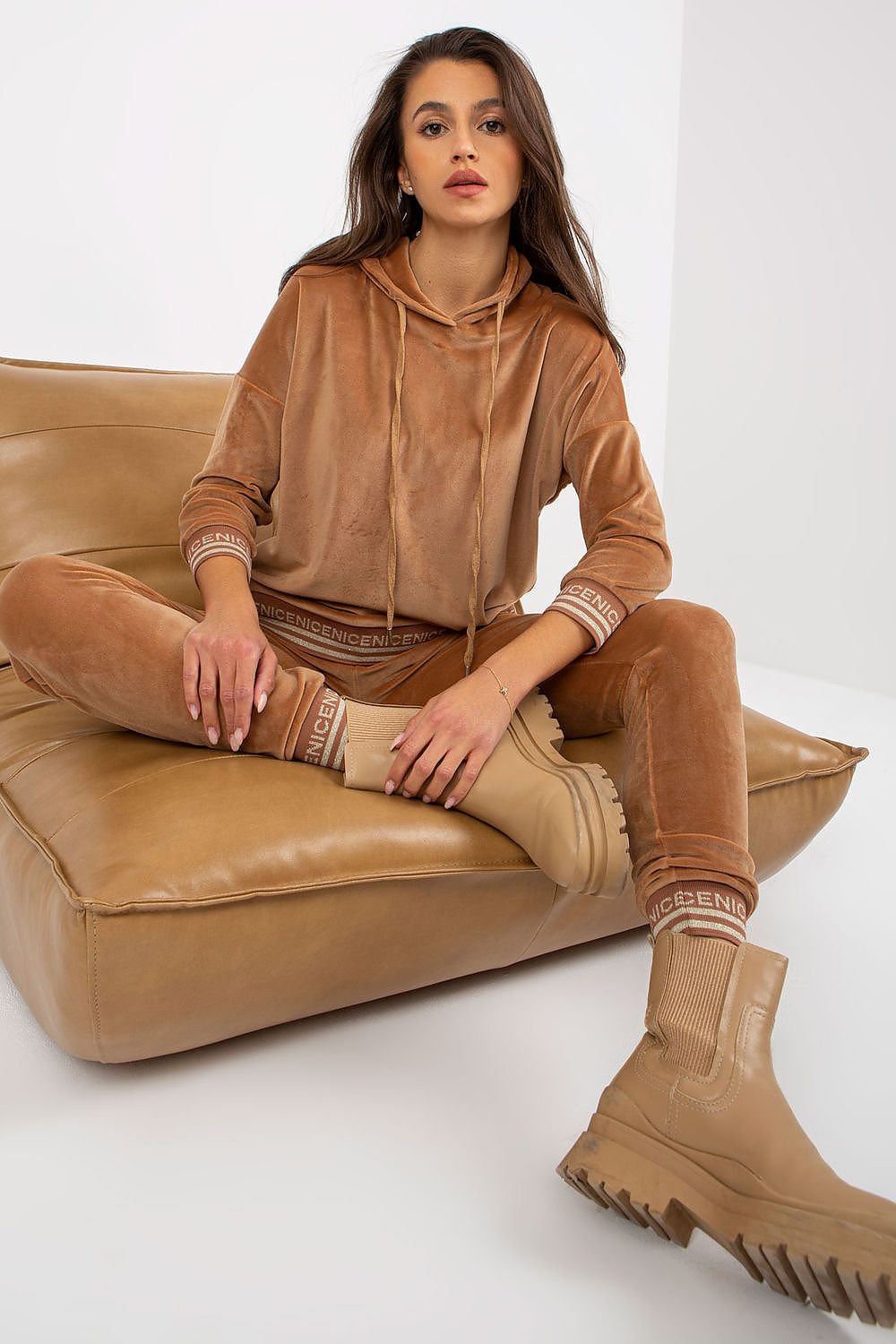 L`ensemble model 177090