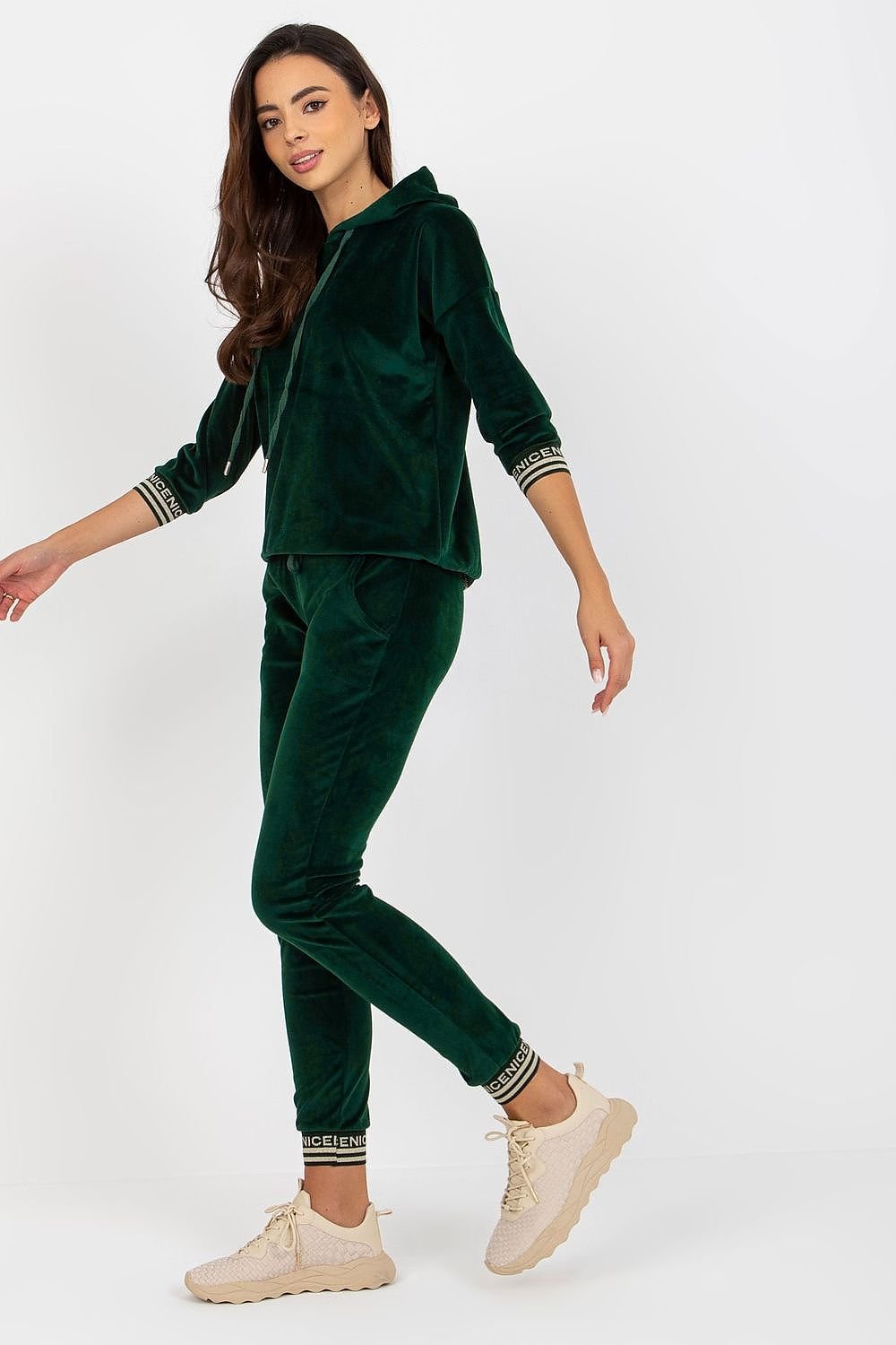 L`ensemble model 177090
