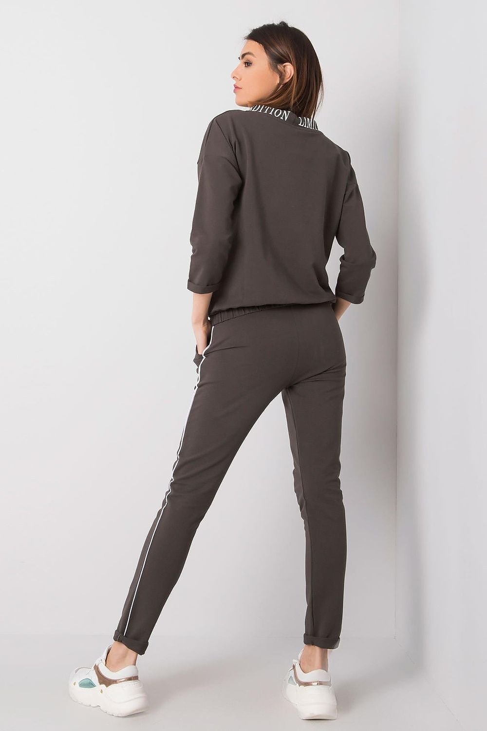 L`ensemble model 177094