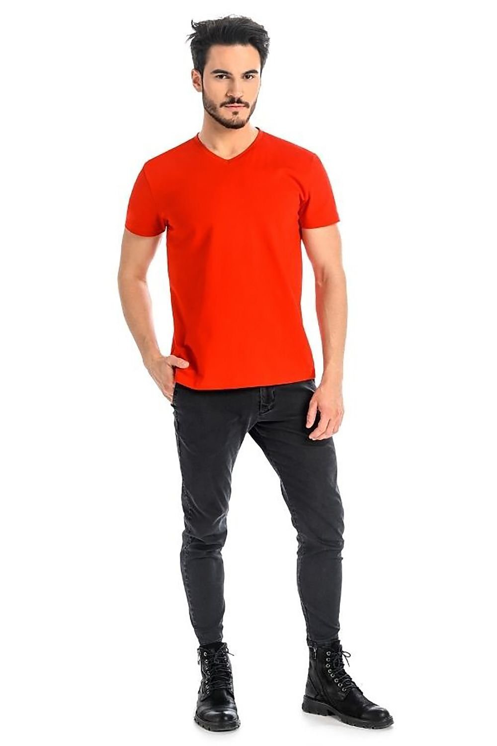 T-shirt model 182987