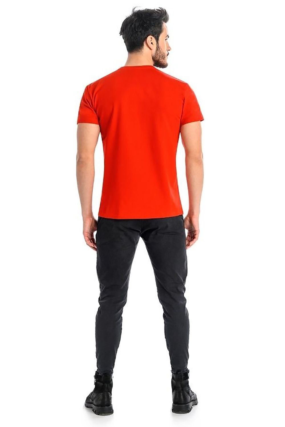 T-shirt model 182987