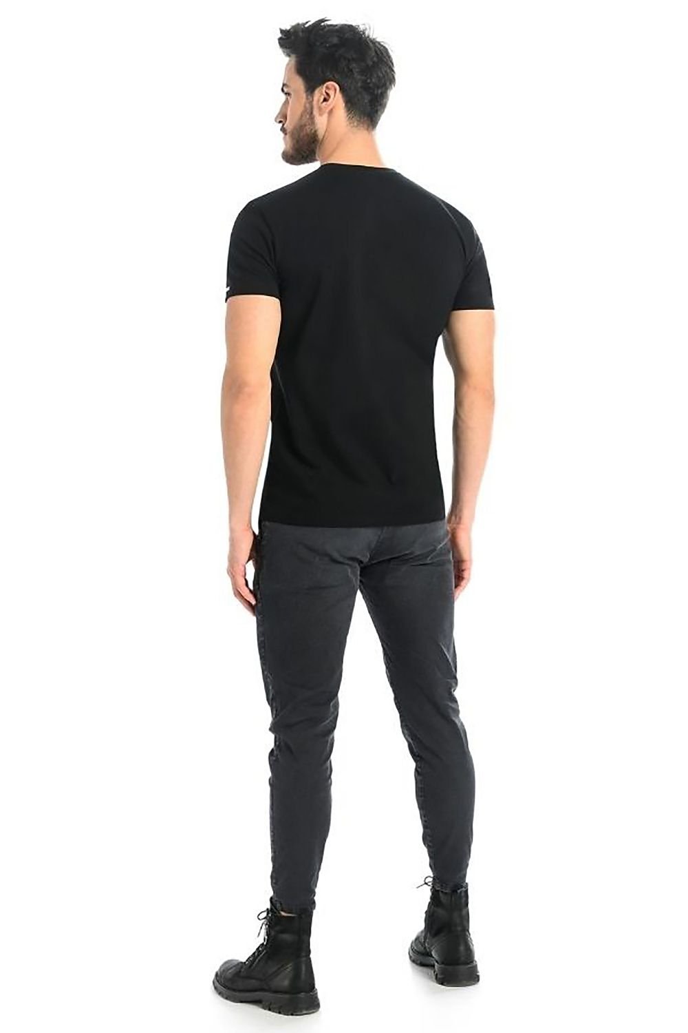 T-shirt model 182987