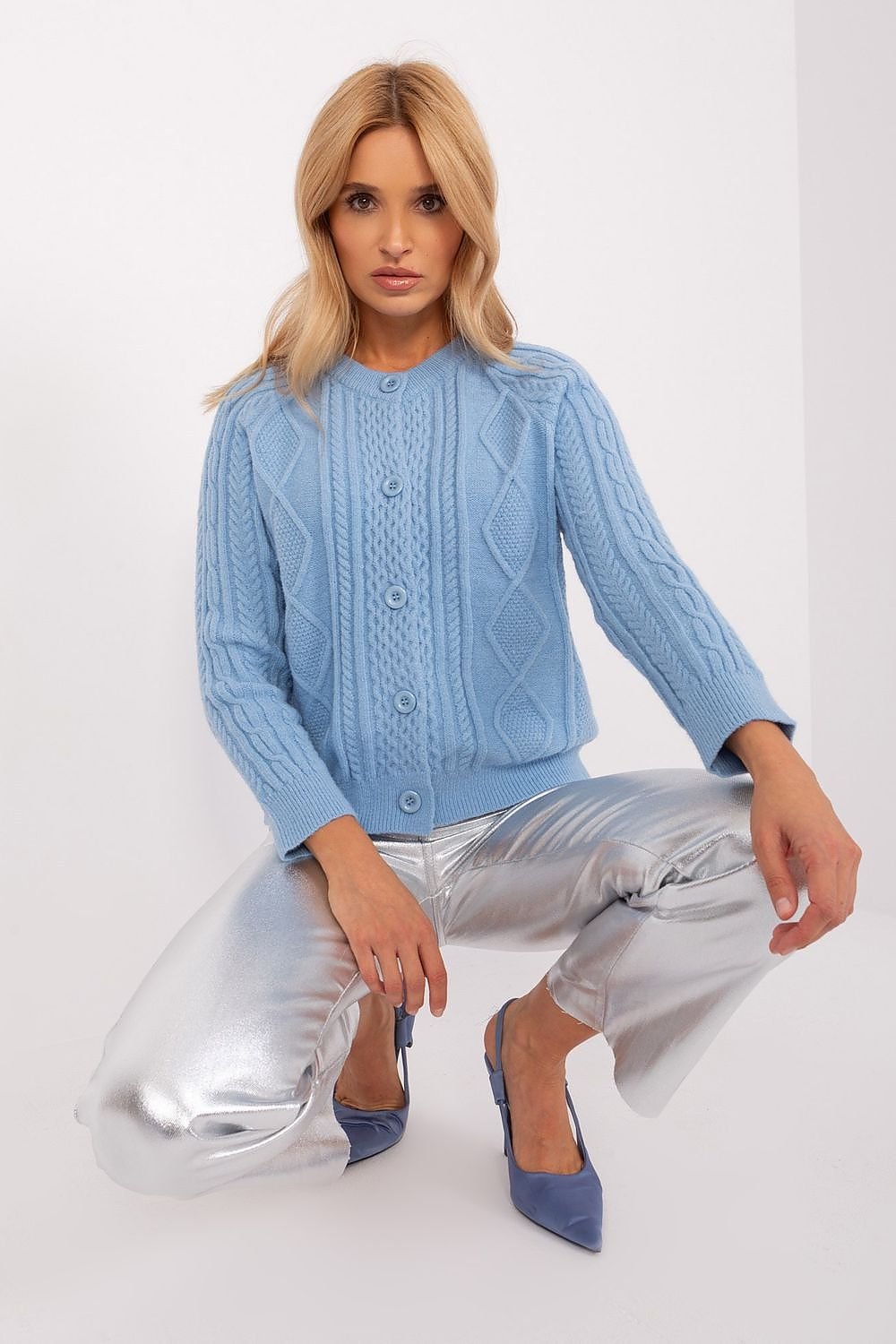 Cardigan model 187575